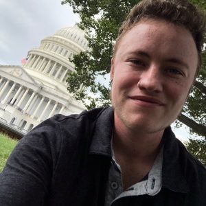 Meet your Posher, Casey